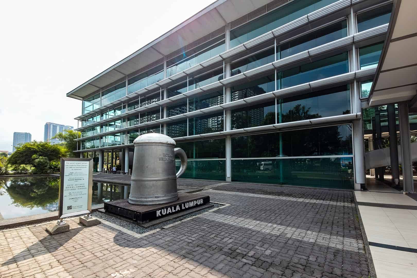 The giant pewter tankard outside the Royal Selangor Visitor Centre